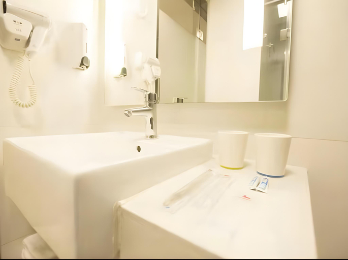 Bathroom 4, Pai Hotel Beijing Railway South Station Youan Gate Branch, Beijing