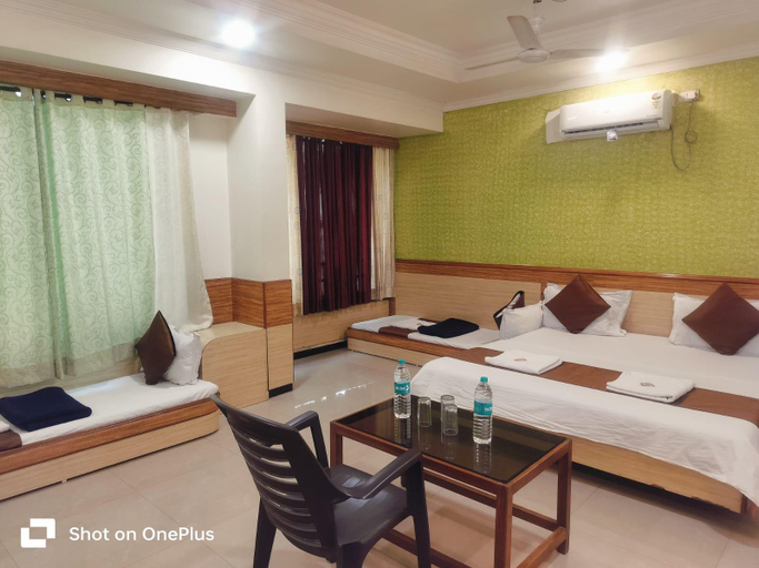 Others 3, Hotel Om Park, Ahmadnagar