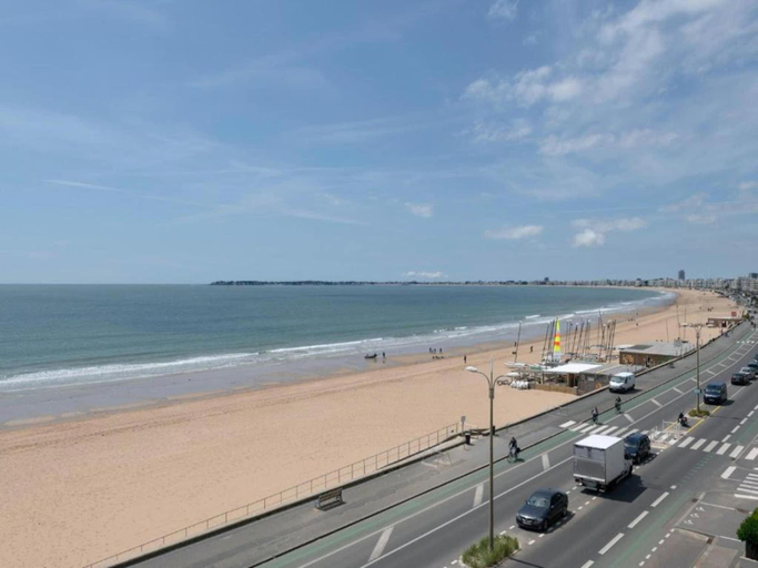 Others 2, Sea Breeze Stay w Pool, Loire-Atlantique