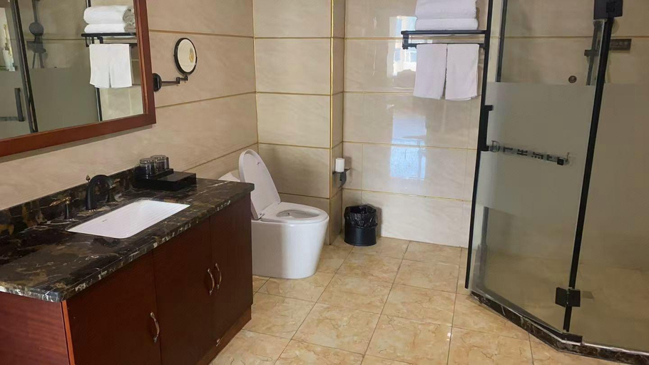 Bathroom 3, Bali International Hotel (Baochang), Xilin Gol