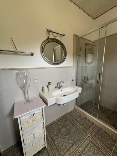Bathroom 2, Villa SHU
