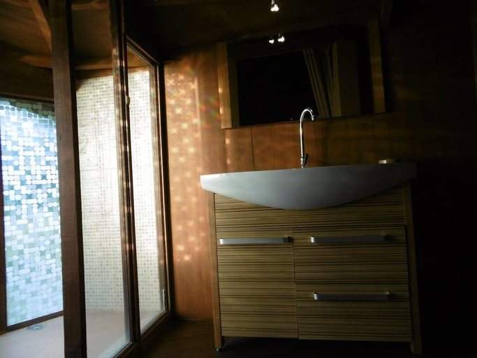 Bathroom 3, Khaolak Relax Resort, Takua Pa