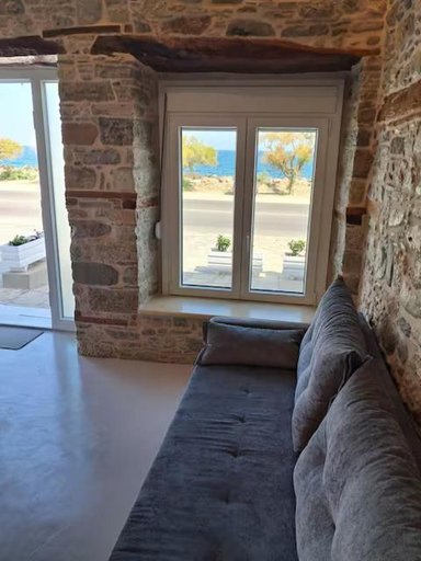 Others 4, Effies Apartments, North Aegean