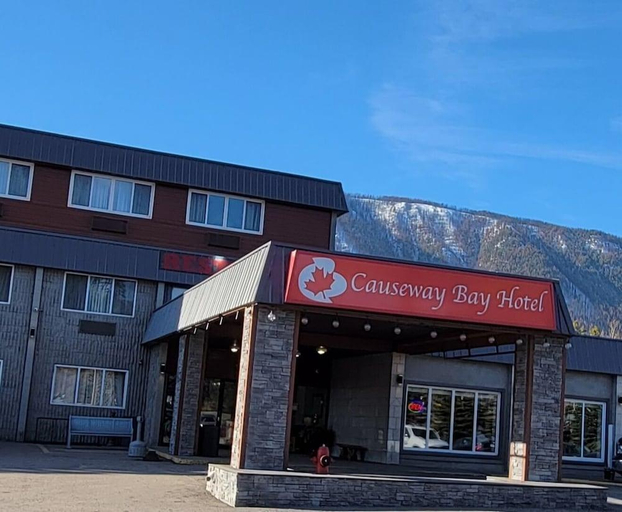 Exterior & Views, Causeway Bay Hotel, East Kootenay