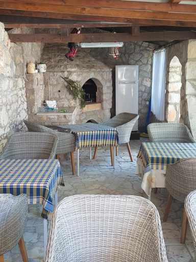 Food & Drinks 3, Star, Mali Lošinj
