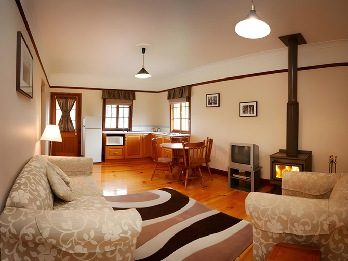 Others 4, Cypress Ridge Cottages, Stanthorpe