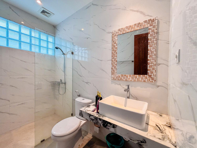 Bathroom 4, Budayana Villa, Badung