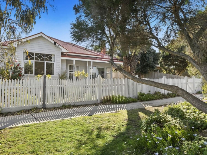 Exterior & Views, Munday Street Prime 17, Surf Coast - East