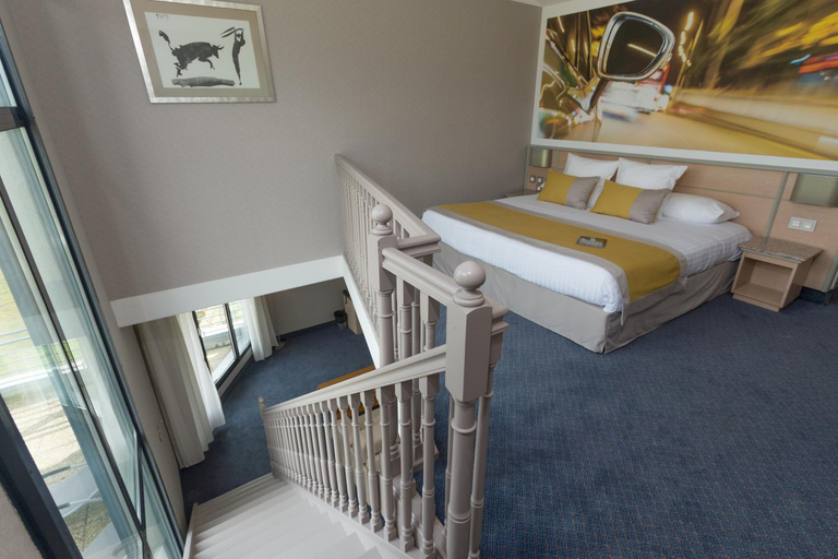 Bedroom 4, Hotel Le Paddock Magny-Cours, Nièvre