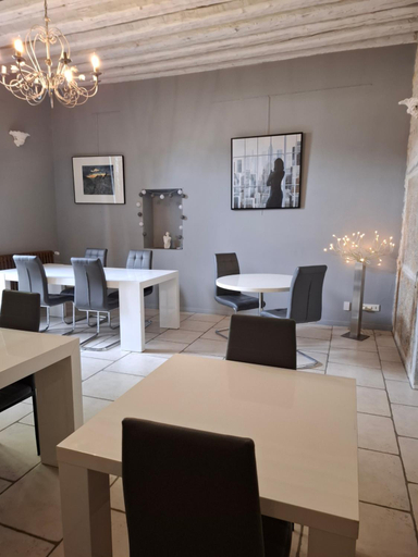 Food & Drinks 4, Maison d'Eusebia, Jura