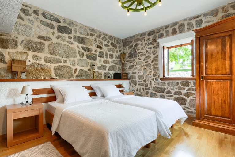 Bedroom 3, Traditional stone house Adrian, Starigrad