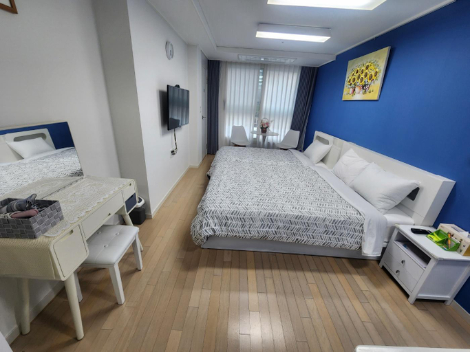 Bedroom 2, Haeundae Ocean View / Netfilx / Beach room (2/46), Haeundae