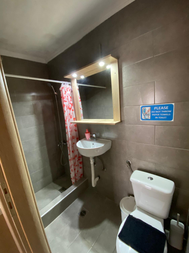 Bathroom 2, GOLDEN ROOMS, Central Macedonia