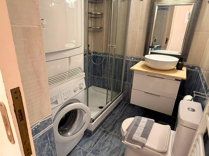 2, Little Central Apartment-1min walk from everywhere, Crete