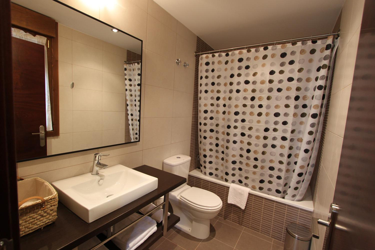 Bathroom 3, La Boz, Nucleo Turistico Rural, Asturias