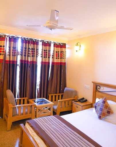 Bedroom 3, Hotel Asian Plaza, Kangra