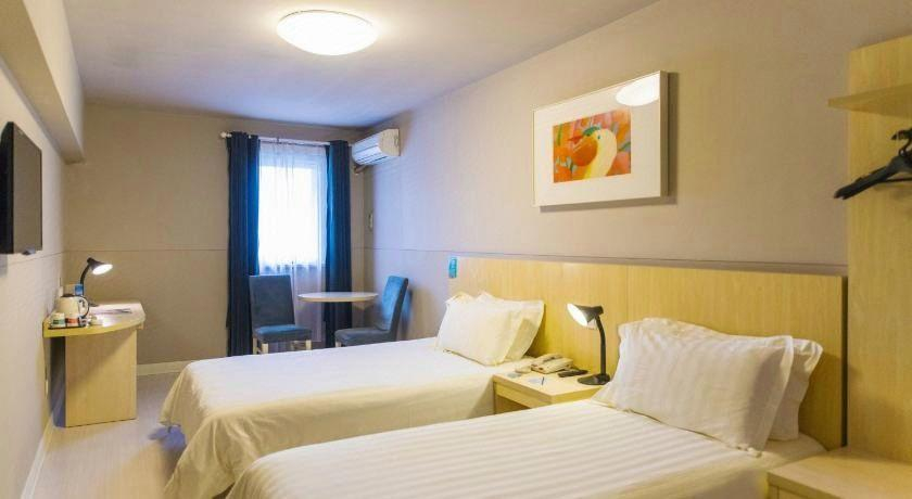 Bedroom 2, Jinjiang Inn Select Liaocheng Chiping Zaoxiang Street, Liaocheng