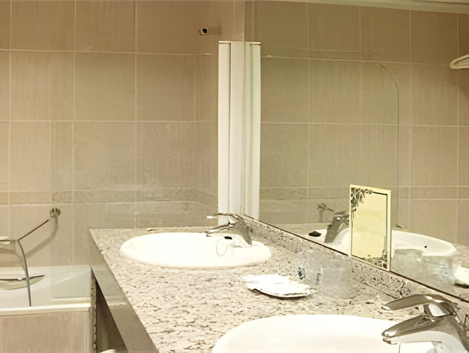 Bathroom 5, Medplaya Hotel Flamingo Oasis, Alicante