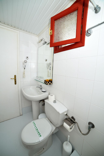 Bathroom 4, The Flower of Monemvasia Hotel, Peloponnese