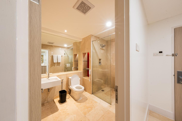Bathroom 5, Grand Jatra Hotel Balikpapan, Balikpapan