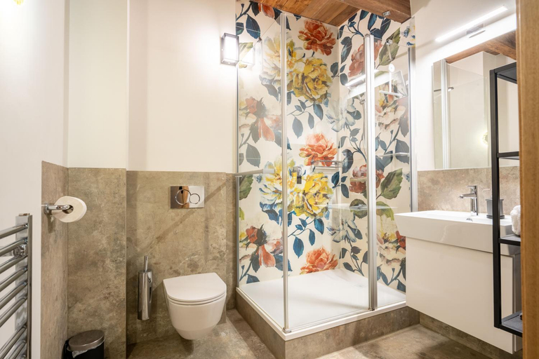 Bathroom 3, Pakasa, Leiden