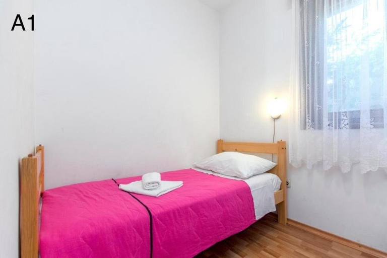 Bedroom 2, Apartments Klaric, Šibenik