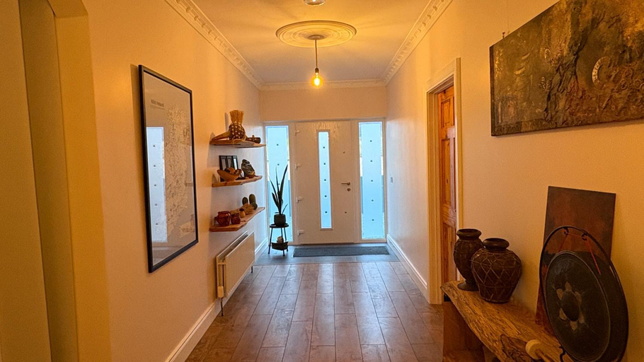 Others 5, Errigal View B&B and Crafts