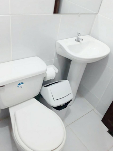 Bathroom 2, Hostal Center, Andrés Ibáñez