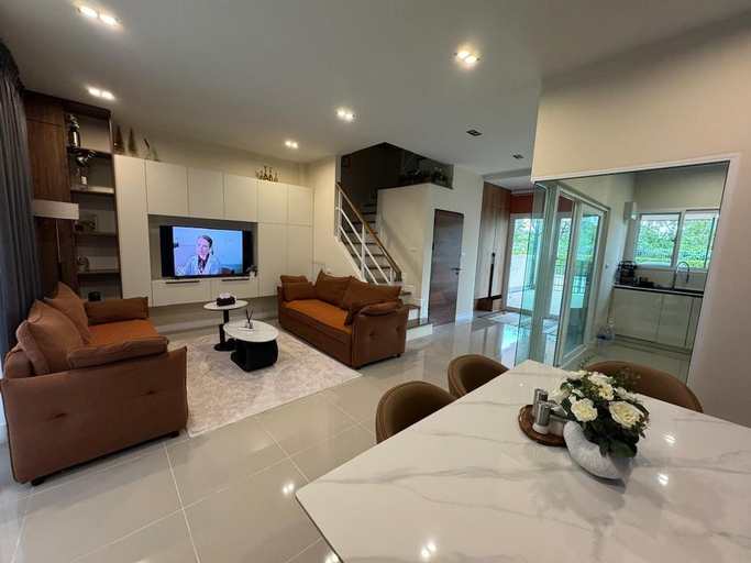 Public Area 3, "Villa Harmony: on Chalong", Phuket Island