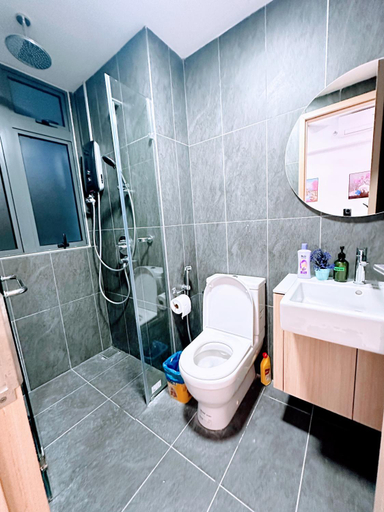Bathroom 5, The Luxe Colony Infinity KL by Emily, Kuala Lumpur