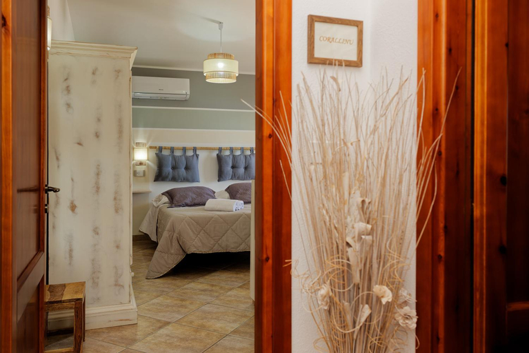 Others 5, B&B Tiscali, Nuoro