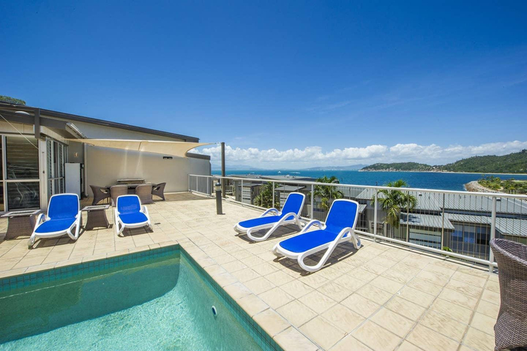 Sport & Beauty 3, 1 Bright Point Apartment 1401, Magnetic Island