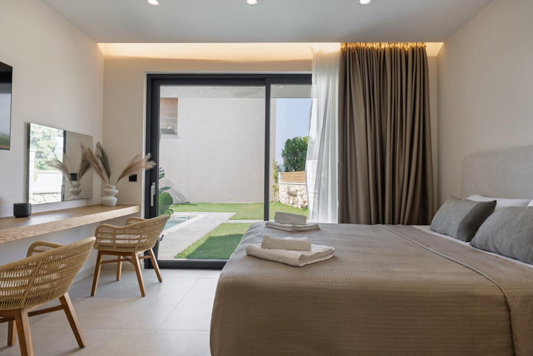 4, Cameo 3  Luxury Villa with Pool, Ionian Islands