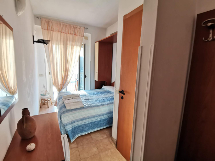 Others 4, Pensione La Torretta, Foggia