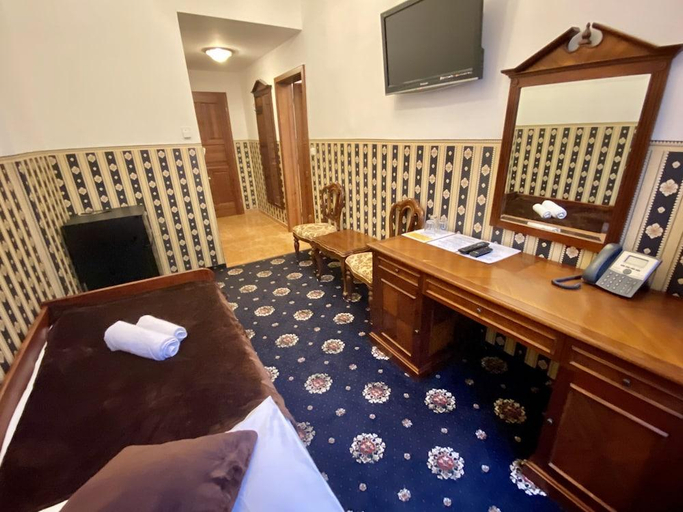 Others 3, RESIDENCE TRINIDAD, Praha 6