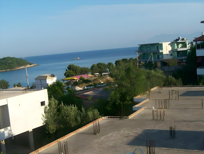 Others 5, Marku Palace, Sarandës