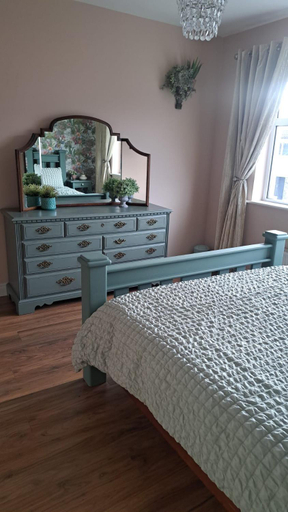 Bedroom 3, Suaimhneas, Ennis