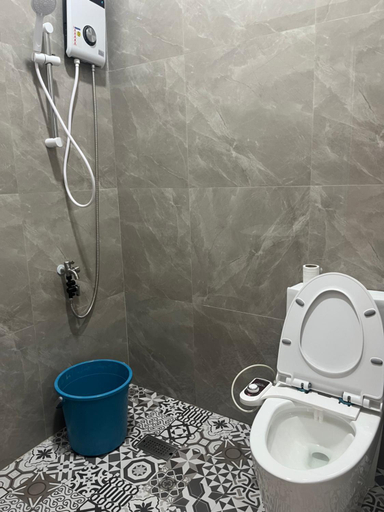 Bathroom 3, H Mansion Hotel, Tandag City