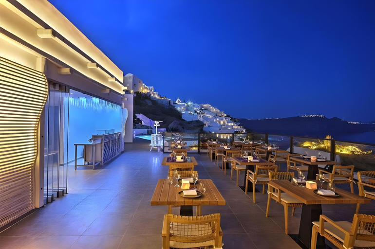 Food & Drinks 5, Santorini Secret Premium, South Aegean