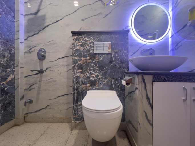 Bathroom 4, The Shalam Resort, Garhwal