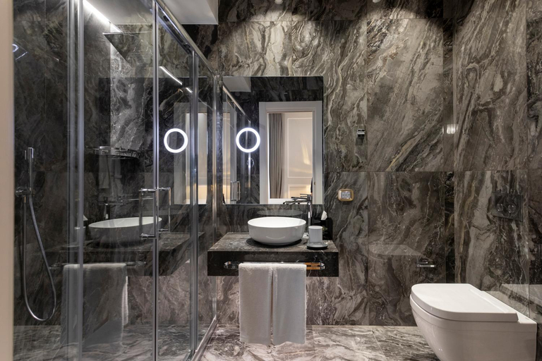 Bathroom 4, Grand Hotel et des Palmes, Palermo