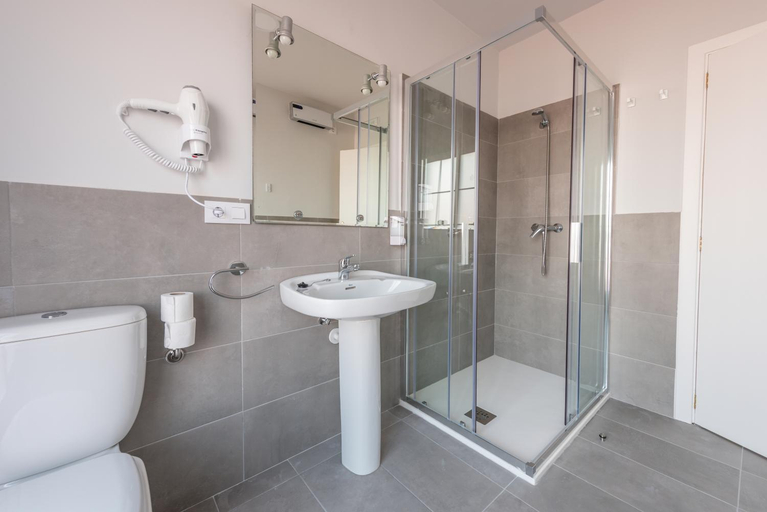 Bathroom 3, Pension Casa Castelao 31 O Grove, Pontevedra