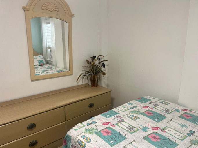 Bedroom 1, Nock Apartments, Worcester