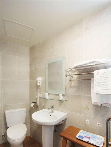 Bathroom 4, HESEN Hotel, Pingtung