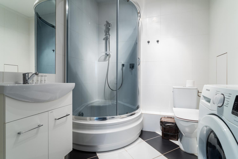 Bathroom 3, Comfortable Apartments Victus Close to the Beach by Noclegi Renters, Gdańsk City