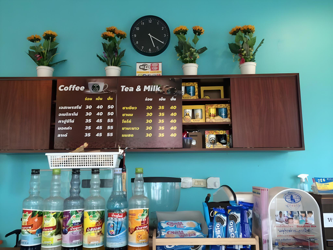 Food & Drinks 3, Chonnatee Residence, Chum Phae