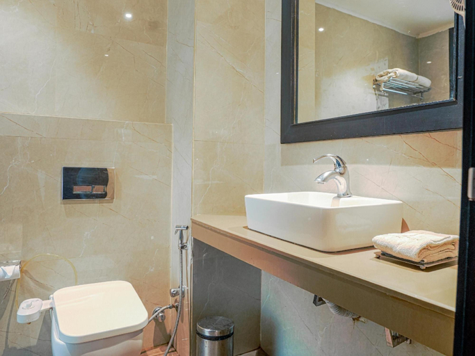 Bathroom 4, Treebo Premium The Mustard Inn, Lawrence Road, Amritsar