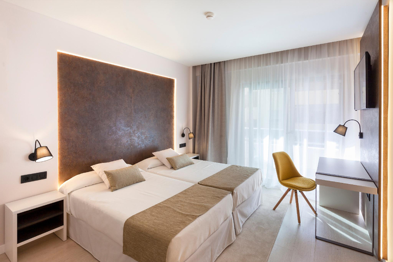 Bedroom 3, Benidorm Centre Only Adult, Alicante