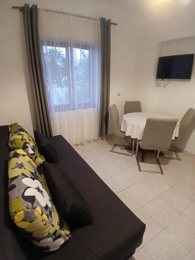 2, apartmani Jelena, Dugi Rat