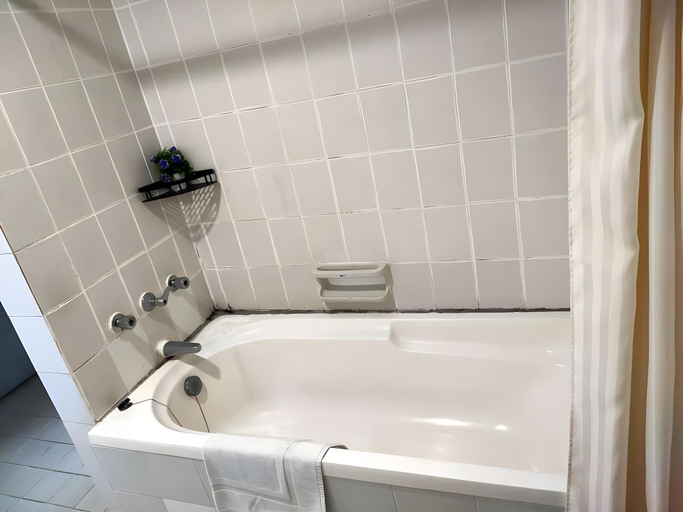 Bathroom 2, Rambo Paradise beach front, Penang Island